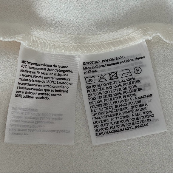 H&M Ruffle Sleeved Blouse - Picture 11 of 12